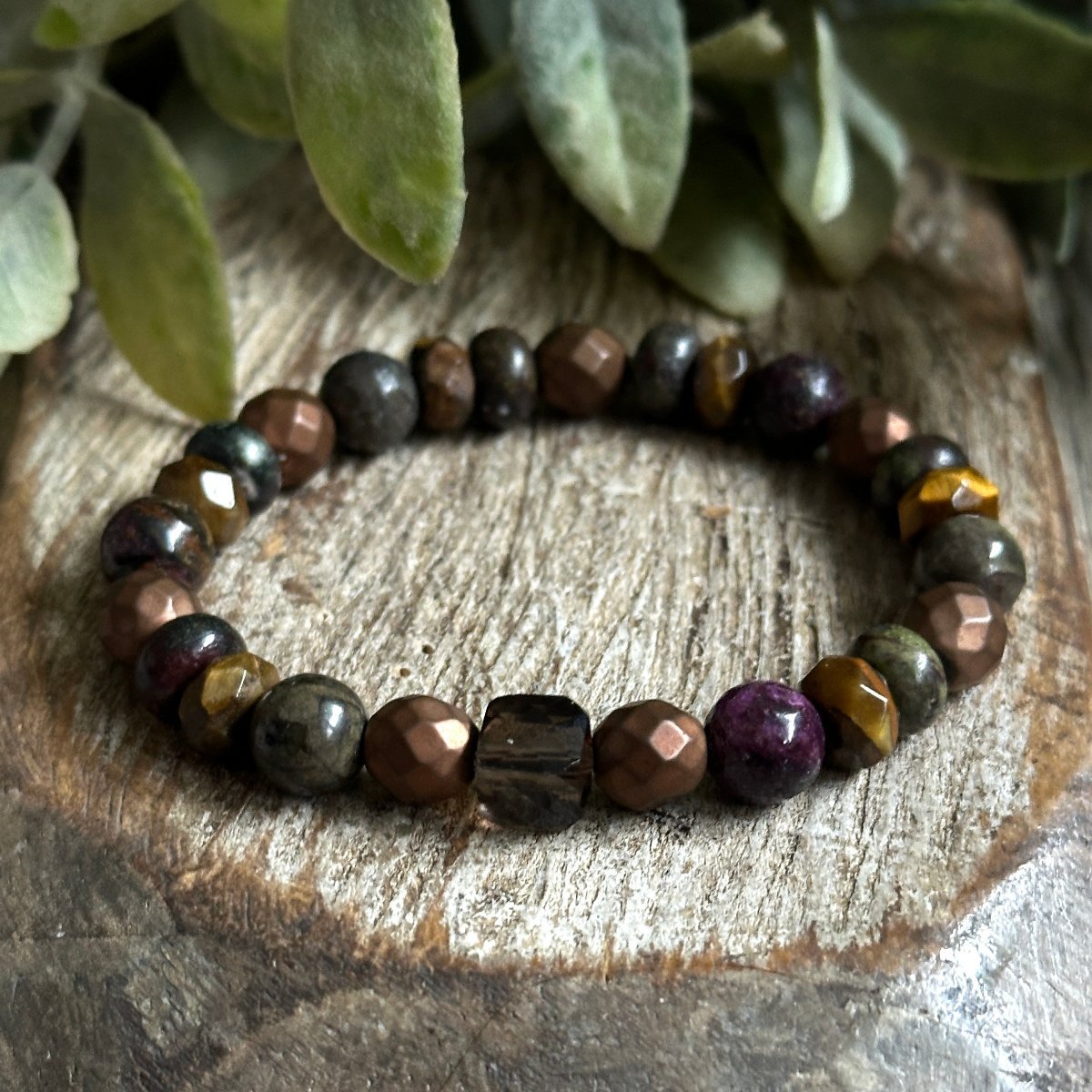 Aligned gemstone beaded bracelet. Men. Women