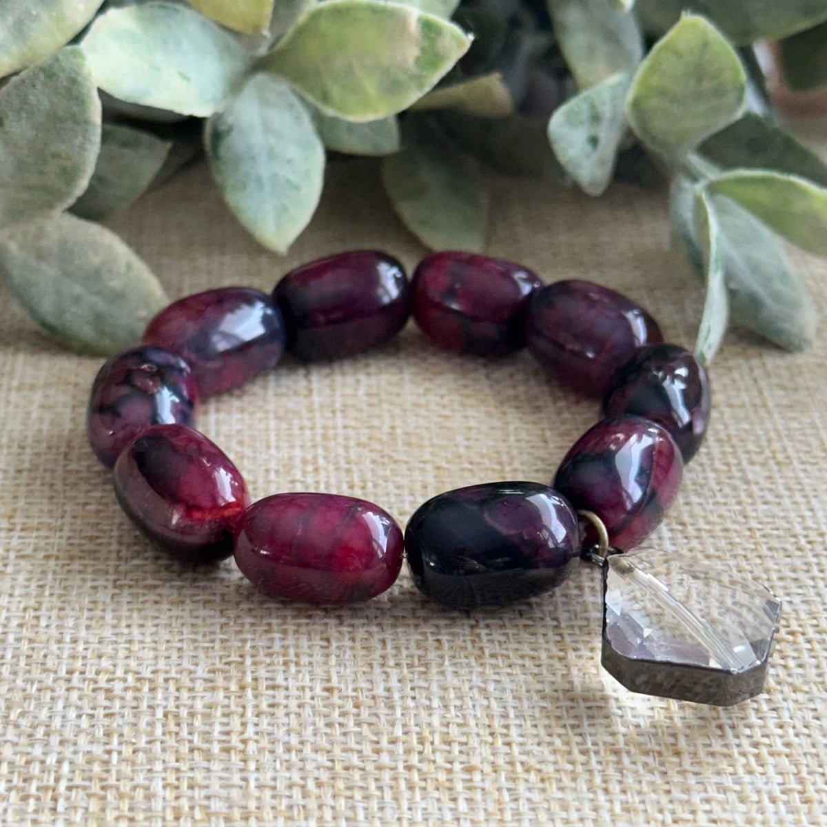 Grounding agate bracelet with fuchsia and purple tones
