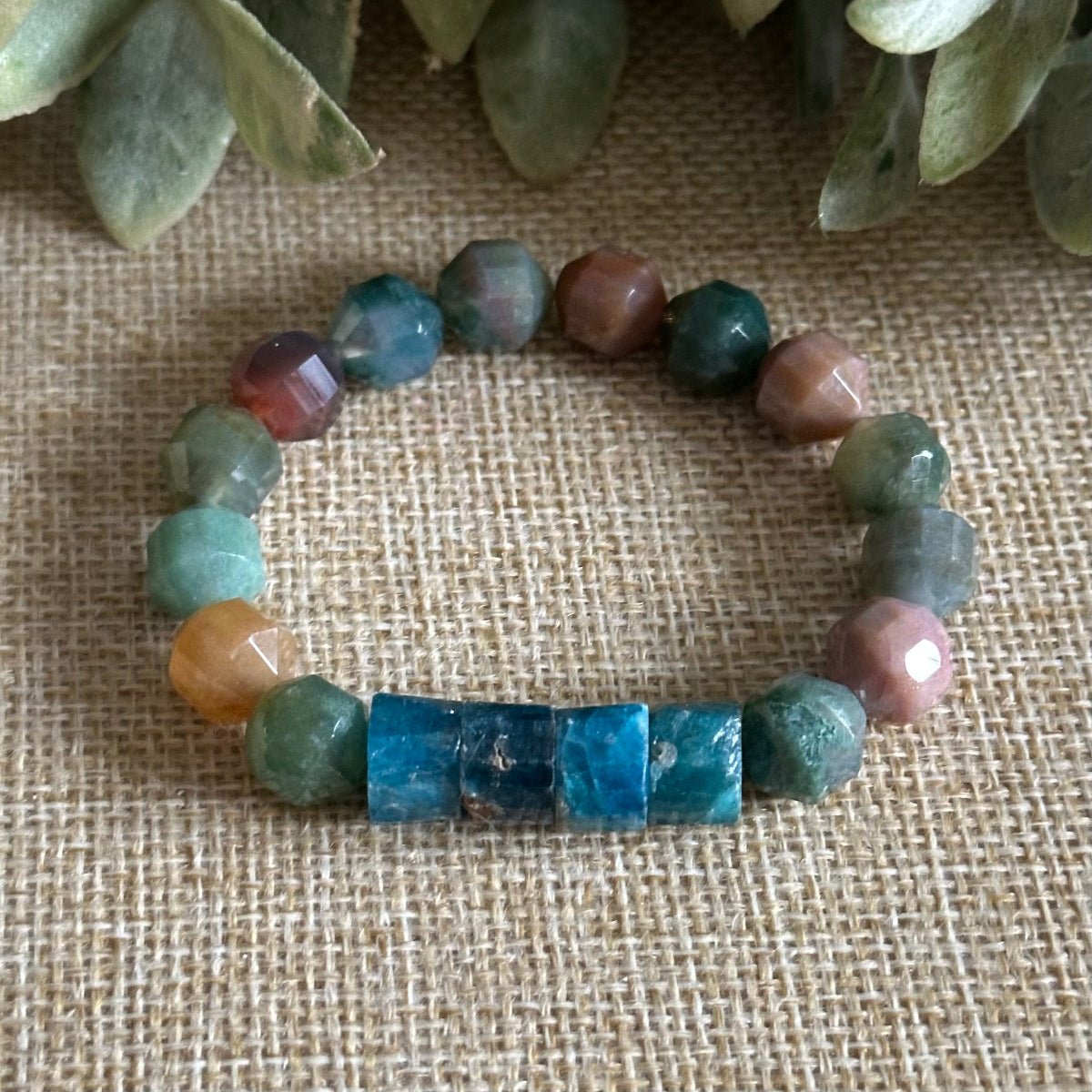 Everyday mindfulness bracelet with calm and open energy